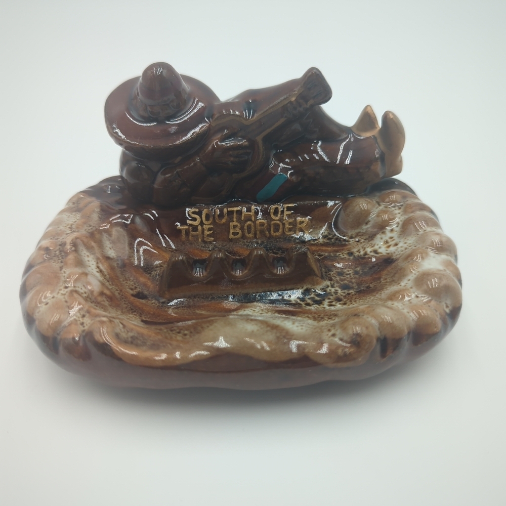 Vintage Ceramic South Of The Border Sombrero Guitar Man Brown Glaze MCM Ash Tray